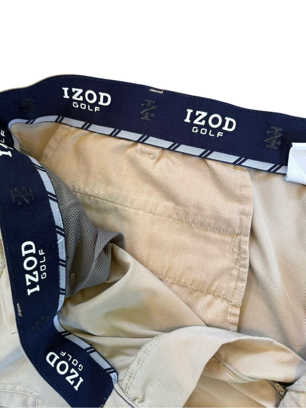 Izod Men's Light Beige Golf Shorts Size 42 - Picture 5 of 9